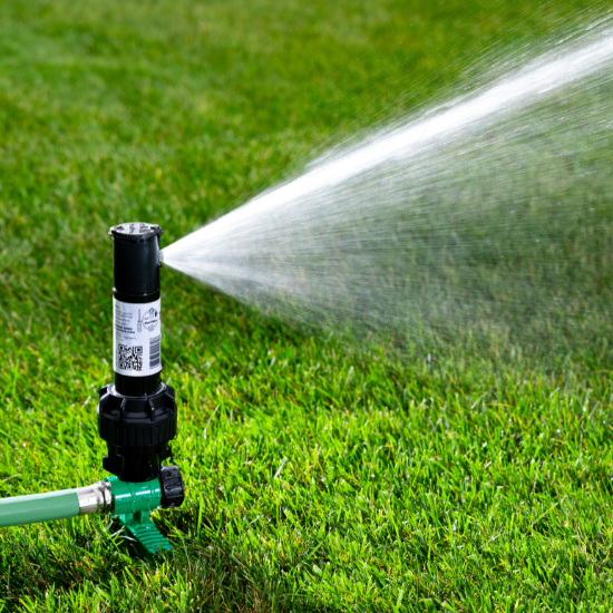 42SA Rotor sprinkler on Spike spraying water